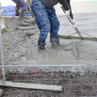 土木工事、住宅基礎施工です。